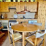 21 8s Beautiful 4 Peoples *